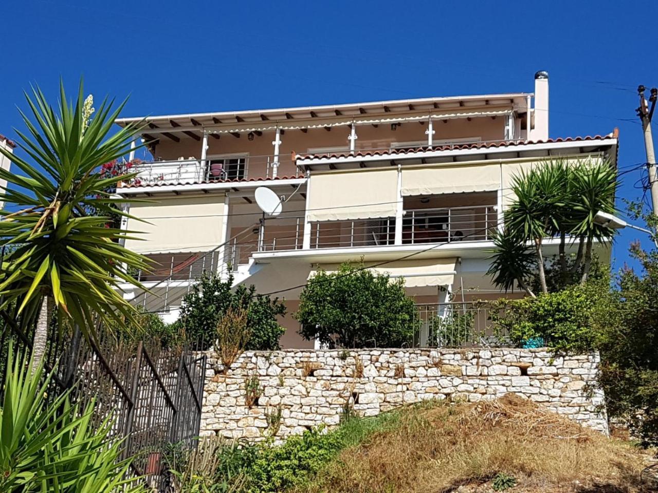 ★ Meniko'S House ★ Cozy Nest Daire Himarë Dış mekan fotoğraf